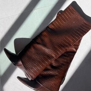 Elegant Brown Crocodile-Embossed Women's Boots